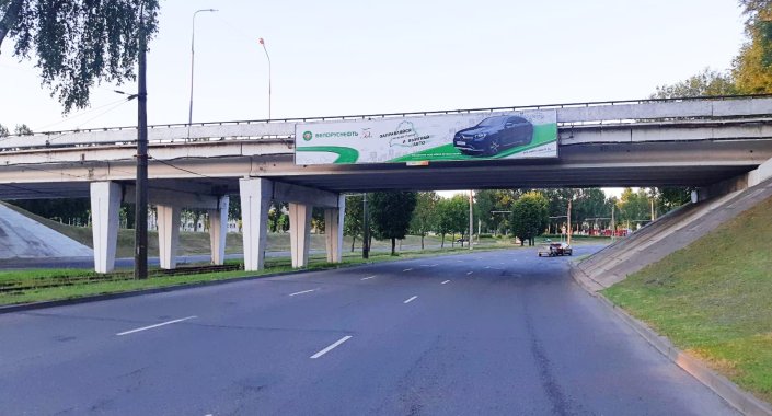Путепровод, Новополоцк, ул. Блохина, наружная реклама